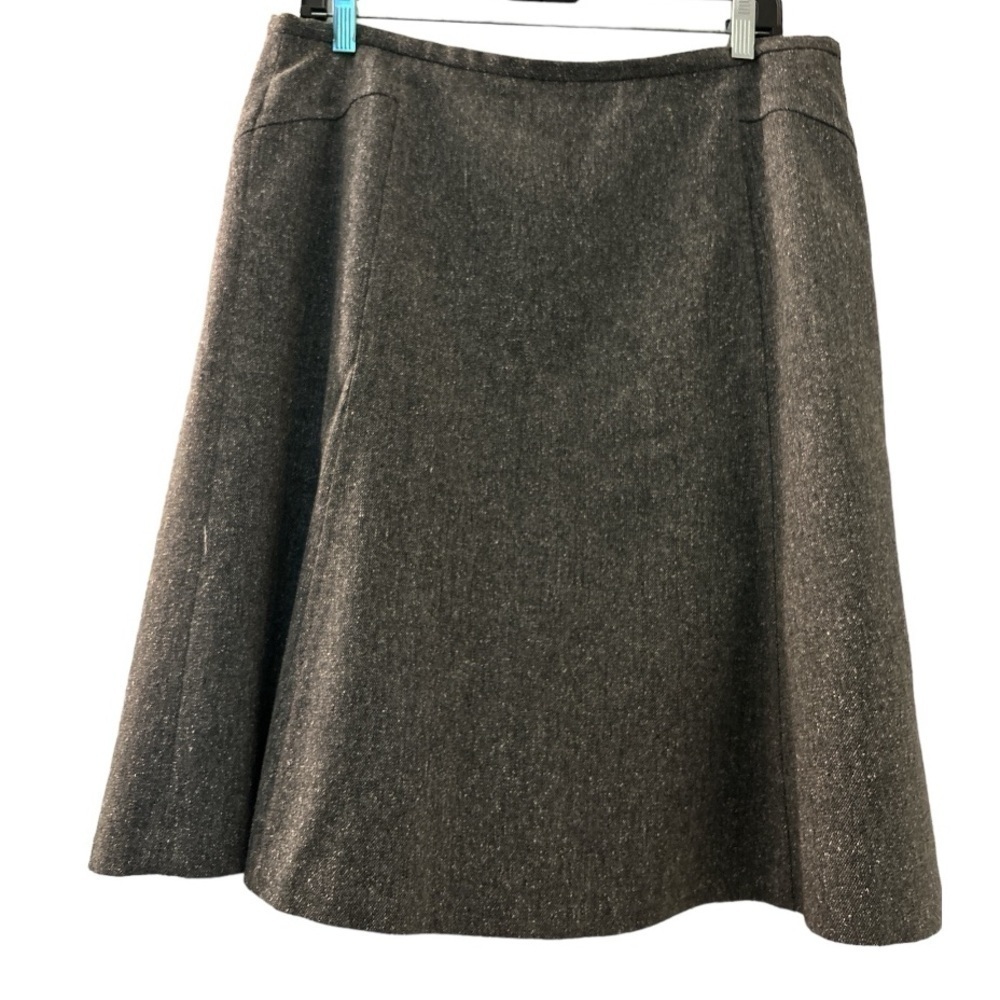 ANN TAYLOR A-Line skirt, wool silk blend, fully lined; gray, zipper closure.